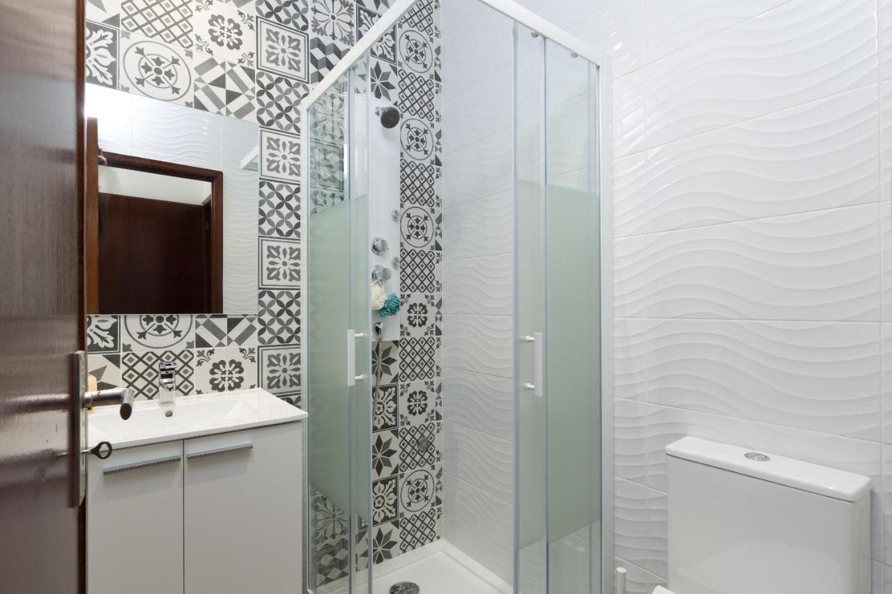 Moreira Guest House Oporto Esterno foto